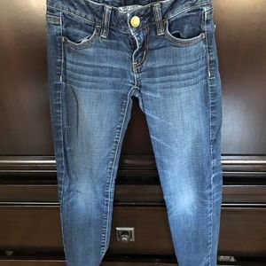 00 Short American Eagle Jeggings